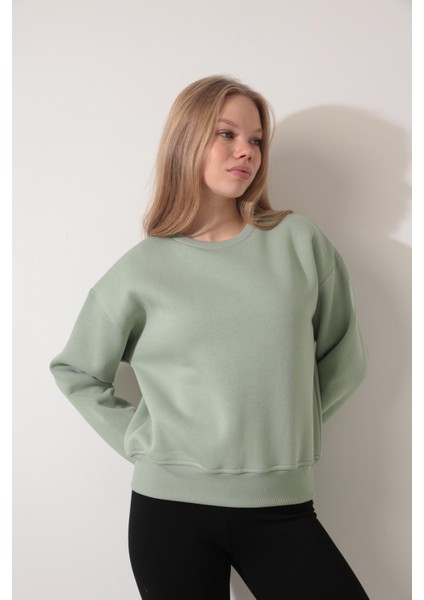 Yeşil Sırtı Etnik Çiçek Nakış Işlemeli Bisiklet Yaka Sweatshirt - 2438
