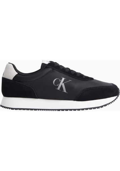 Retro Runner Sneaker