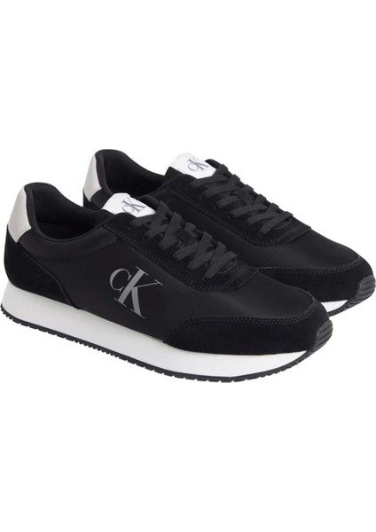 Retro Runner Sneaker