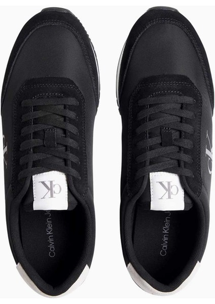 Retro Runner Sneaker