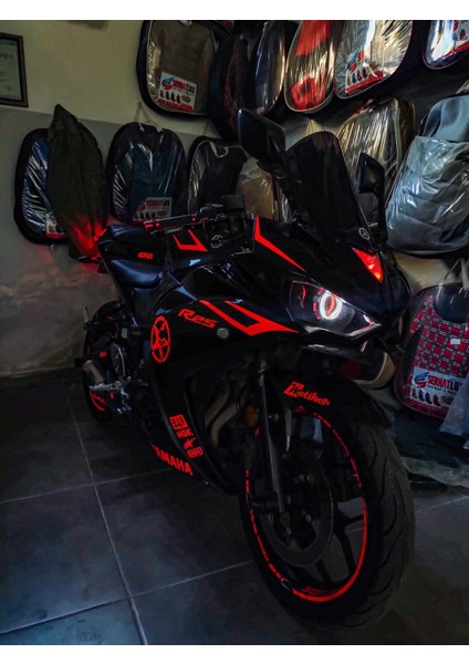 Yamaha R25 Neon Turuncu Sticker Etiket Kaplama