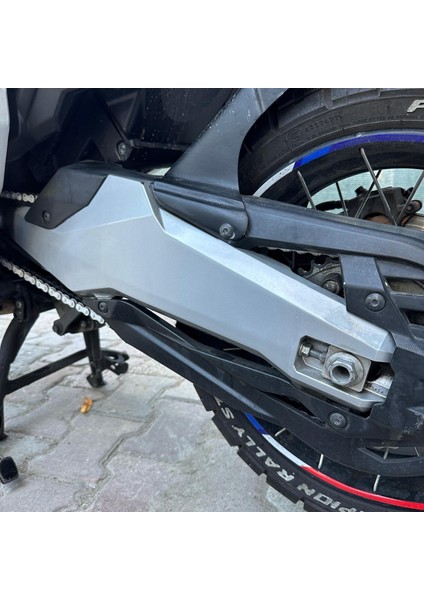 Honda X-Adv Arka Maşa Mat Siyah Folyo Kaplama Koruma Sağ Sol