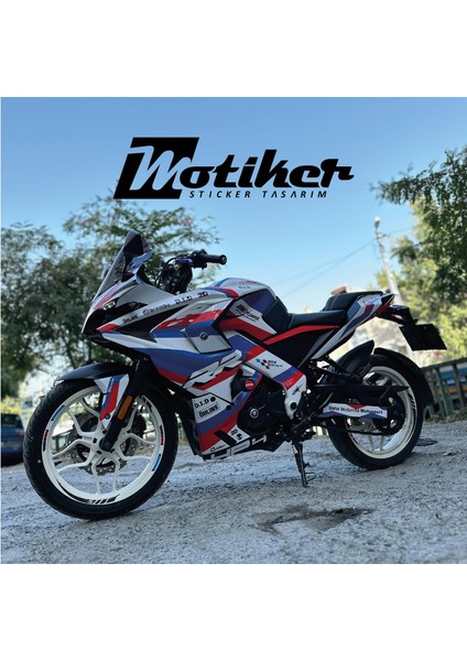 Bajaj Bmw Mavi Kırmızı Sticker Etiket Modeli