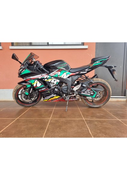 Kawasaki Zx6-R Racing Tasarım Modeli