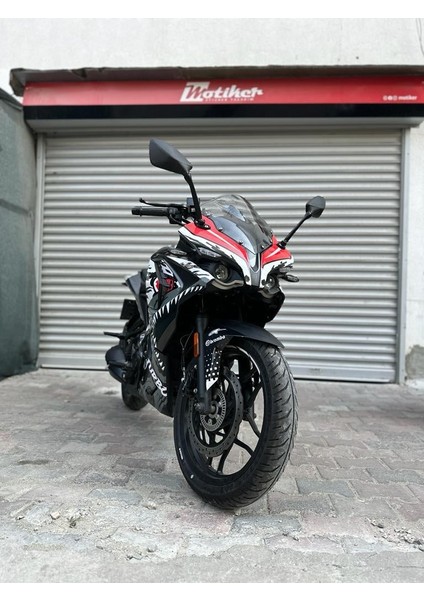 Bajaj RS200 (Köpekbalığı) Shark Siyah Beyaz Sticker Kaplama Modeli indirimleri