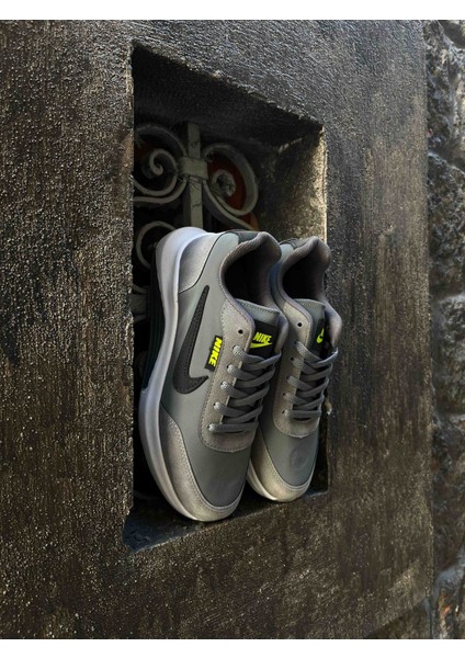 Nıke Gri Spor Ayakkabı