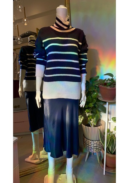Butik Kadın, Beli Lastikli, Yüksek Bel, Verev Kesim Midi Saten Etek