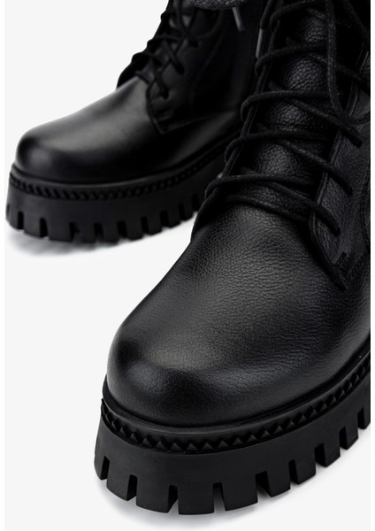 Kadın Deri Siyah Floter Casual Bot 322 2251811 Bn Bot SK24-25 Sıyah Fltr modelleri