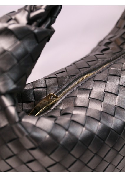 Beatriz El Örgülü Gümüş Deri Omuz Çantası indirimleri