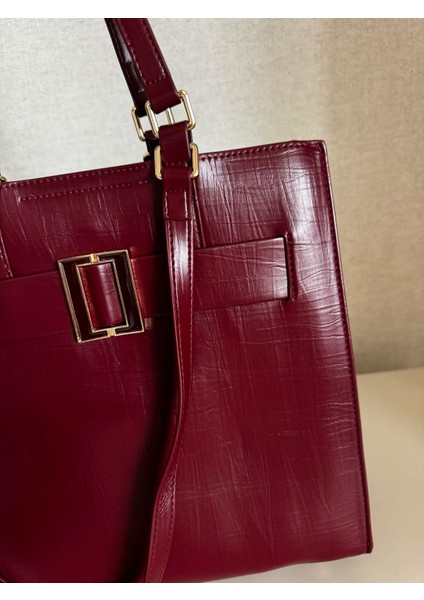 Sarı Metal Detaylı Bordo Klasik Çanta