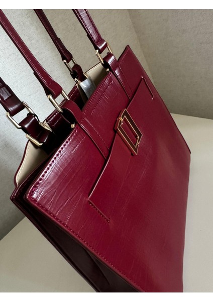 Sarı Metal Detaylı Bordo Klasik Çanta