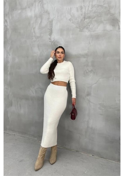 Dip Moda Kadın Ekru Crop Etekli Alt Üst Ikili Takım DPNBDM1219