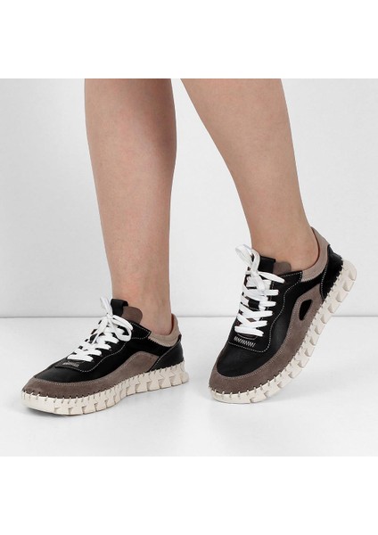 Kadın Siyah Bağcıklı Dikiş Detaylı Süet Deri Sneaker