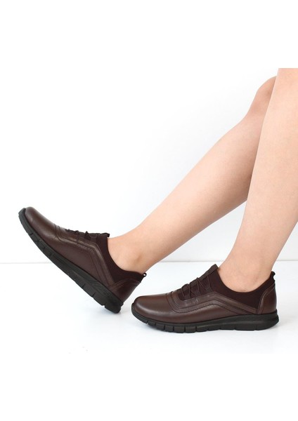 Kadın Kahverengi Bağcıklı Deri Ayakkabı fiyatları