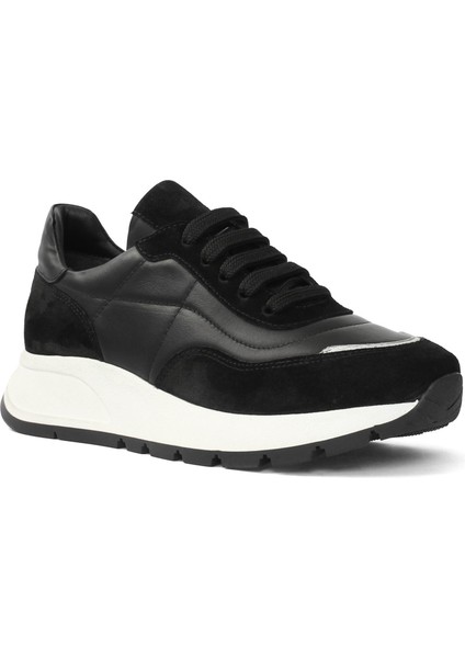 Kadın Siyah Bağcıklı Kalın Tabanlı Deri Sneaker modelleri
