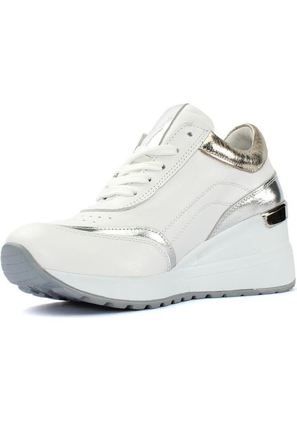 Kadın Beyaz Bağcıklı Parlak Deri Sneaker fırsatları