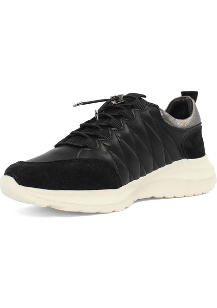 Kadın Siyah Bağcıklı Kalın Tabanlı Deri Sneaker
