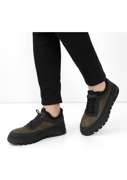 Erkek Siyah Bağcıklı Kalın Tabanlı Nubuk Deri Sneaker