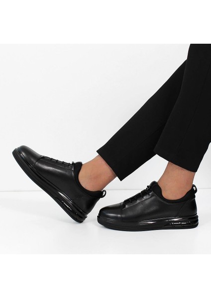 Erkek Siyah Kalın Tabanlı Deri Sneaker