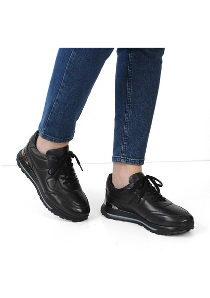 Erkek Siyah Bağcıklı Kalın Tabanlı Deri Sneaker fiyatları