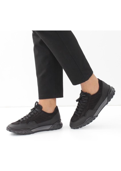 Erkek Siyah Bağcıklı Kalın Tabanlı Nubuk Deri Sneaker