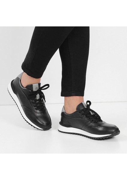 Erkek Siyah Bağcıklı Deri Sneaker