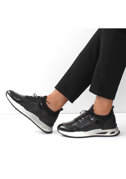 Erkek Siyah Bağcıklı Kalın Tabanlı Deri Sneaker