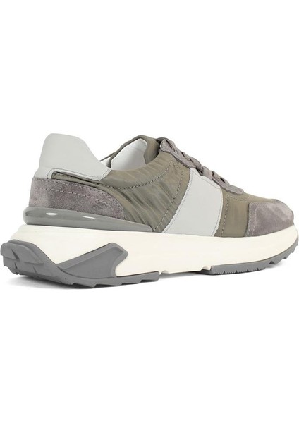 Erkek Gri Bağcıklı Kalın Tabanlı Süet Deri Sneaker indirimleri