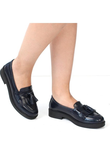 Kadın Lacivert Püsküllü Rugan Deri Loafer fiyatları