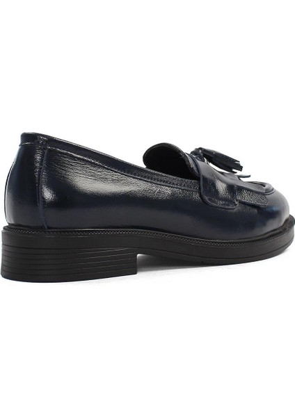 Kadın Lacivert Püsküllü Rugan Deri Loafer indirimleri