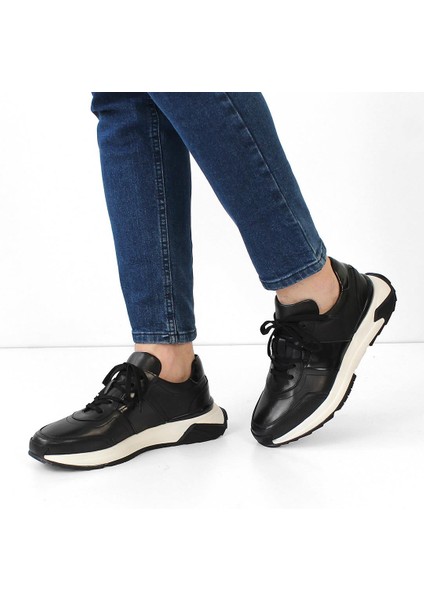 Erkek Siyah Bağcıklı Kalın Tabanlı Deri Sneaker