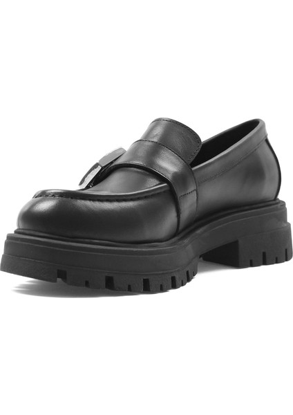 Kadın Siyah Tokalı Deri Loafer fırsatları