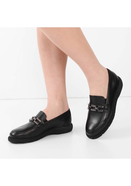 Kadın Siyah Tokalı Deri Loafer fiyatları