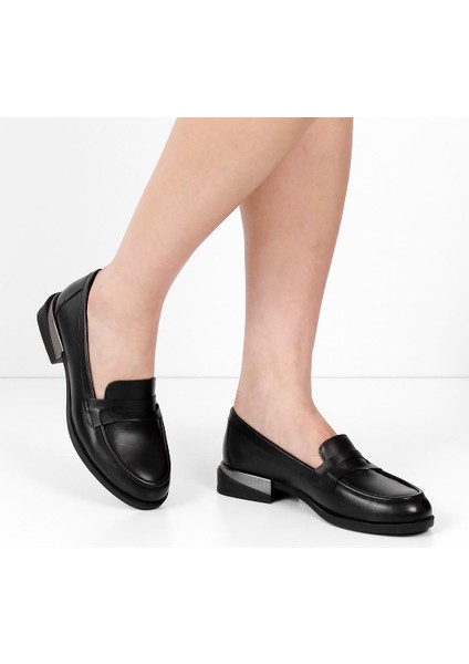 Kadın Siyah Kalın Topuklu Deri Loafer