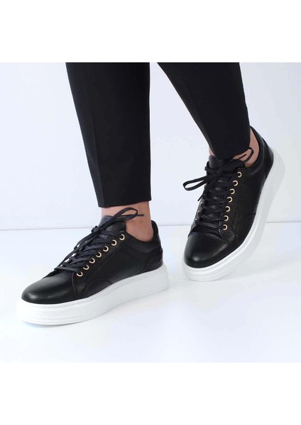 Erkek Siyah Bağcıklı Kalın Tabanlı Deri Sneaker