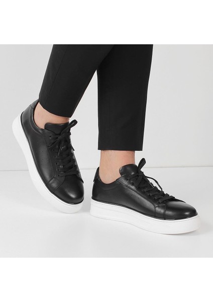 Erkek Siyah Bağcıklı Kalın Tabanlı Deri Sneaker