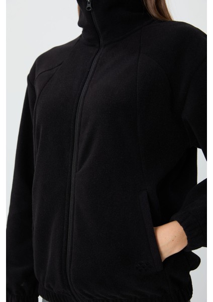 Siyah Kalın Yumuşak Dokulu Dik Yaka Oversize Nakışlı Polar Kadın Sweatshirt - 97293
