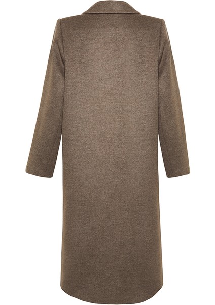 8582112 Kırlangıç Yaka Kaban modelleri