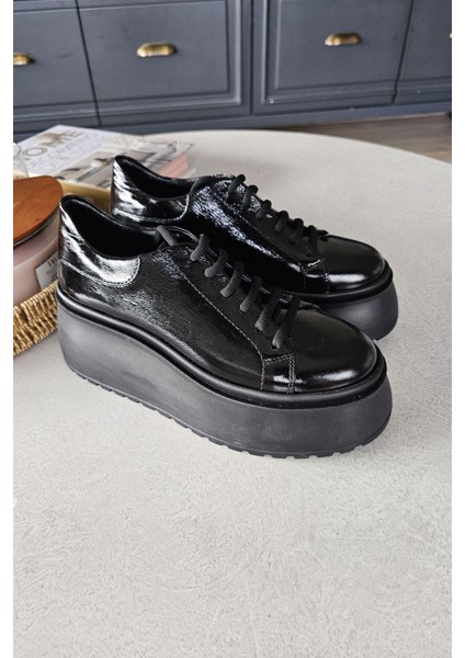 075 57 Topukla Kadın Deri 8cm Dolgu Taban Günlük Ayakkabı fiyatları