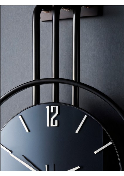 Iskandinav Tarzı Duvar Saati, Siyah Aynalı Merkez, Metal Pil Ile Çalışan - 40-70 cm fiyatları