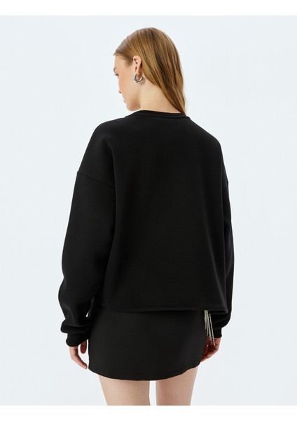 Bisiklet Yaka Taş Detaylı Uzun Kollu Oversize Sweatshirt fırsatları