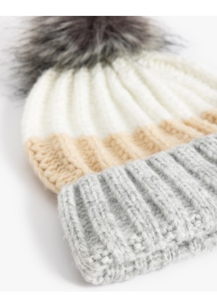 Örgü Bere Ponponlu Renk Bloklu Katlama Detaylı modelleri