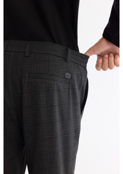 Erkek Siyah Yanı Lastikli Pileli Ekose Duble Paça Slim Fit Pantolon A42Y3043 indirimleri