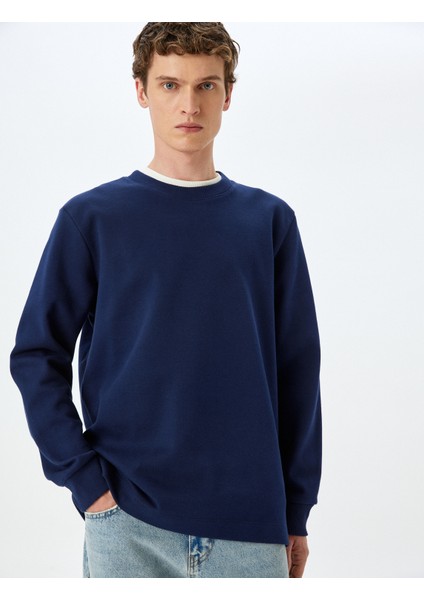 Bisiklet Yaka Pamuklu Basic Sweatshirt