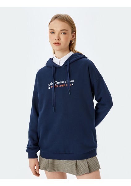 Slogan Baskılı Kapüşonlu Uzun Kollu Şardonlu Oversize Sweatshirt