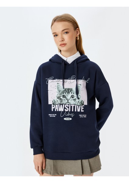 Kedi Baskılı Kapüşonlu Uzun Kollu Şardonlu Oversize Sweatshirt