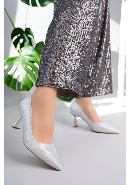 Starlight Model Kadın Gümüş Parlak Abiye Sivri Burun Stiletto Topuklu Ayakkabı