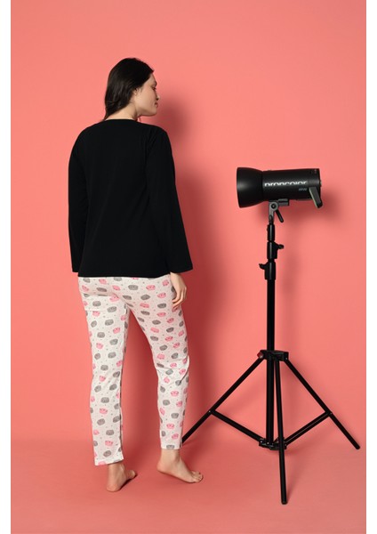 Kadın Siyah Renk Kedi Desenli Uzun Kol Mevsimlik Pijama Takımı modelleri