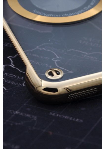 iPhone 11 Uyumlu Altın Sarı Gold Renkli Ince Kenarlı Şeffaf Sert Kapak Kılıf fırsatları