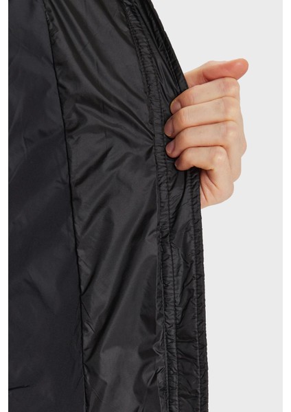 Kapitoneli Slim Fit Kapüşonlu Şişme Mont Bayan Mont 6DTB10 Tngaz 0210 indirimleri